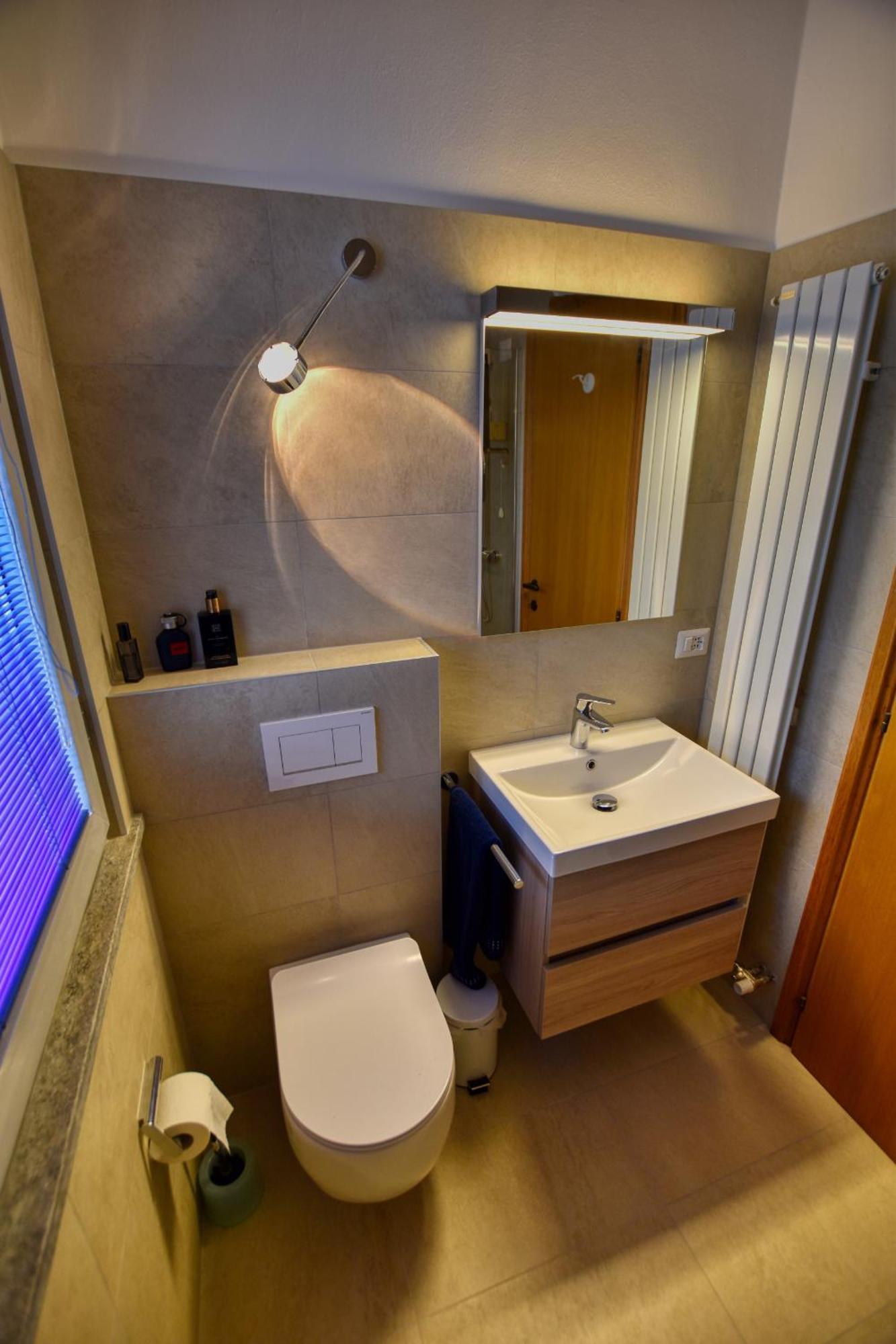 2-Bedroom Lakeview Apartment Bella Gaeta San Siro  Esterno foto